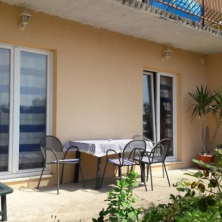 Apartment By The Sea - Perna, Peljesac - 13921