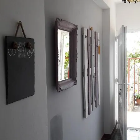 Apartment By The Sea - Perna, Peljesac - 13921 *